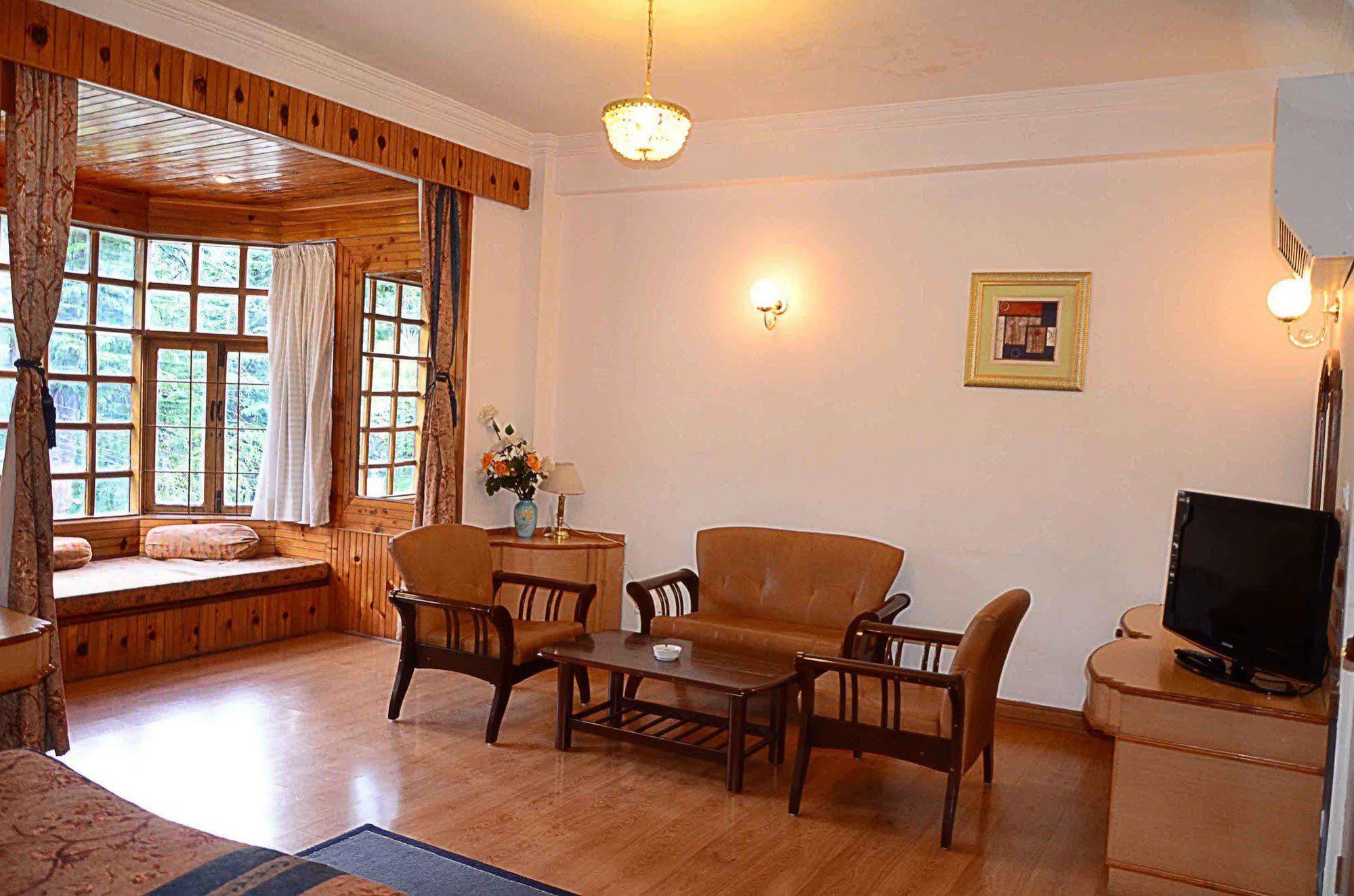 Hotel Manali Heights Esterno foto