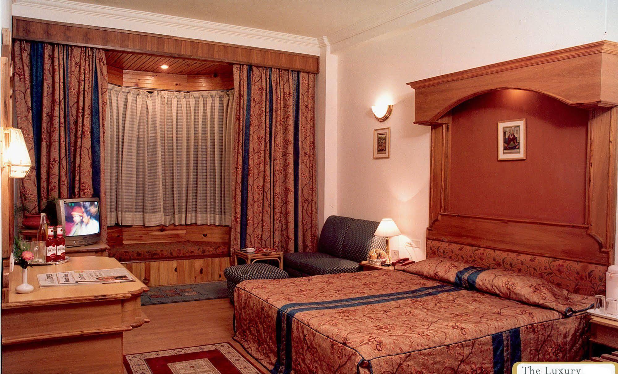 Hotel Manali Heights Esterno foto