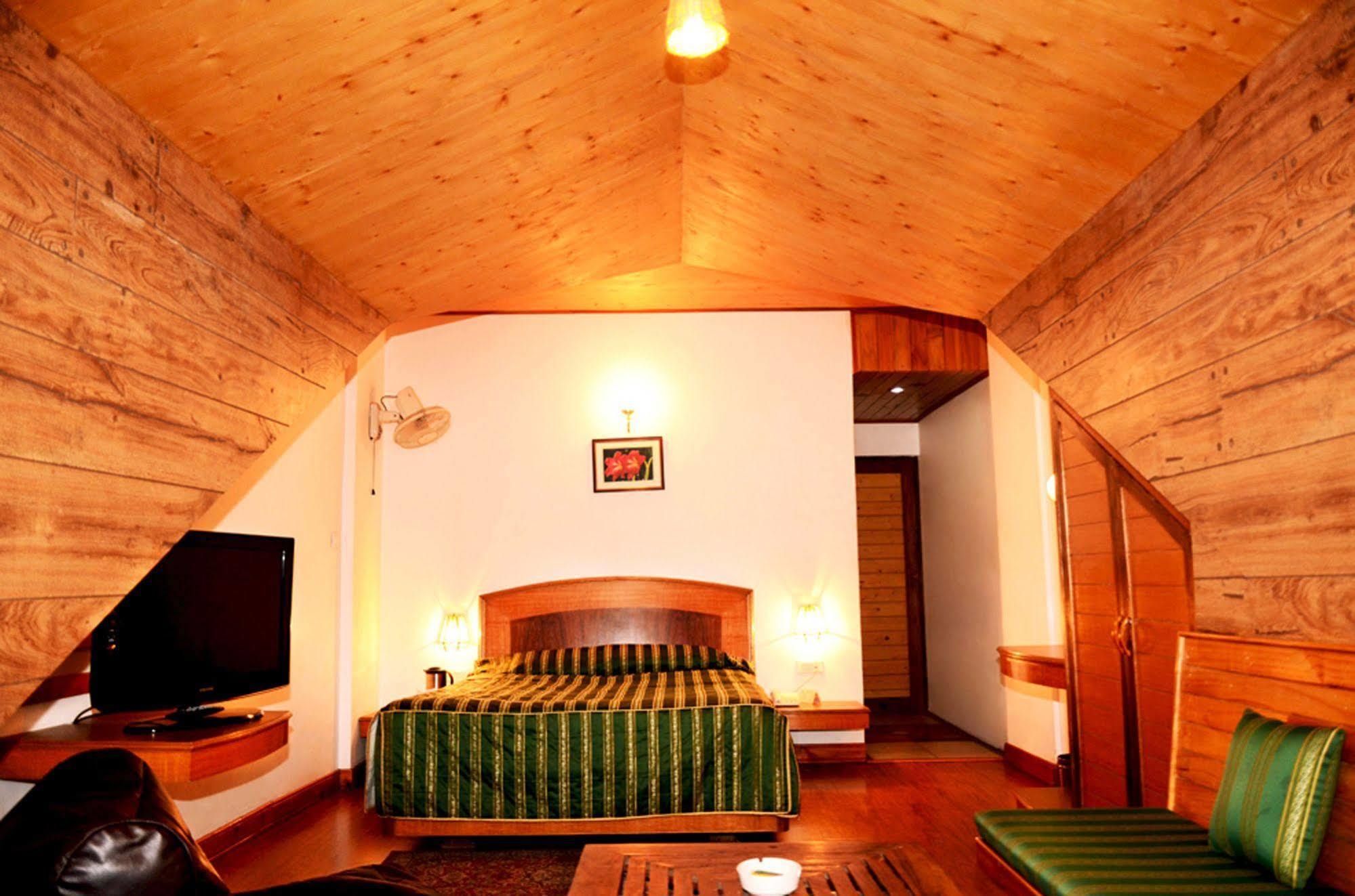 Hotel Manali Heights Esterno foto